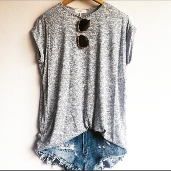 Threadzwear Tops - 🦄Last One🦄💖 Soft Heathered Tee 💖